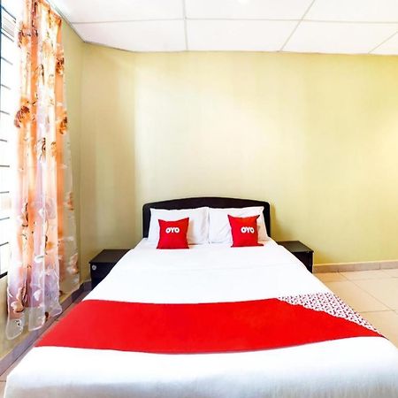 Oyo 89573 Hotel Lii View Mersing Buitenkant foto